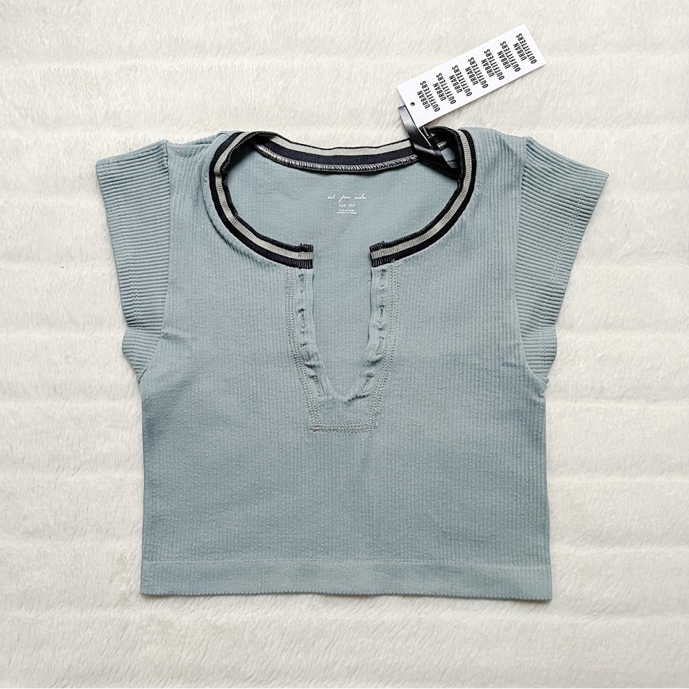 Out From Under Go for Gold Seamless Top in Slate